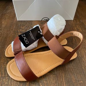 Zaqq Sliqs Brand New w/ tags Handmade Leather Sandals Size 38